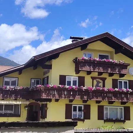 Haus zur Linde-2